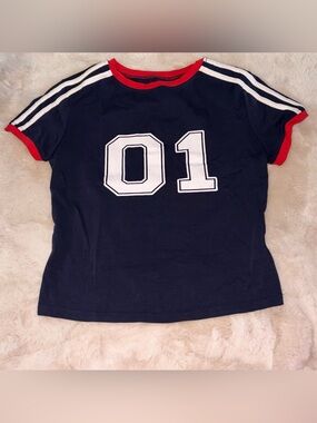 Navy Varsity Tee 01 Graphic Short Sleeve T-Shirt Women’s Size M
